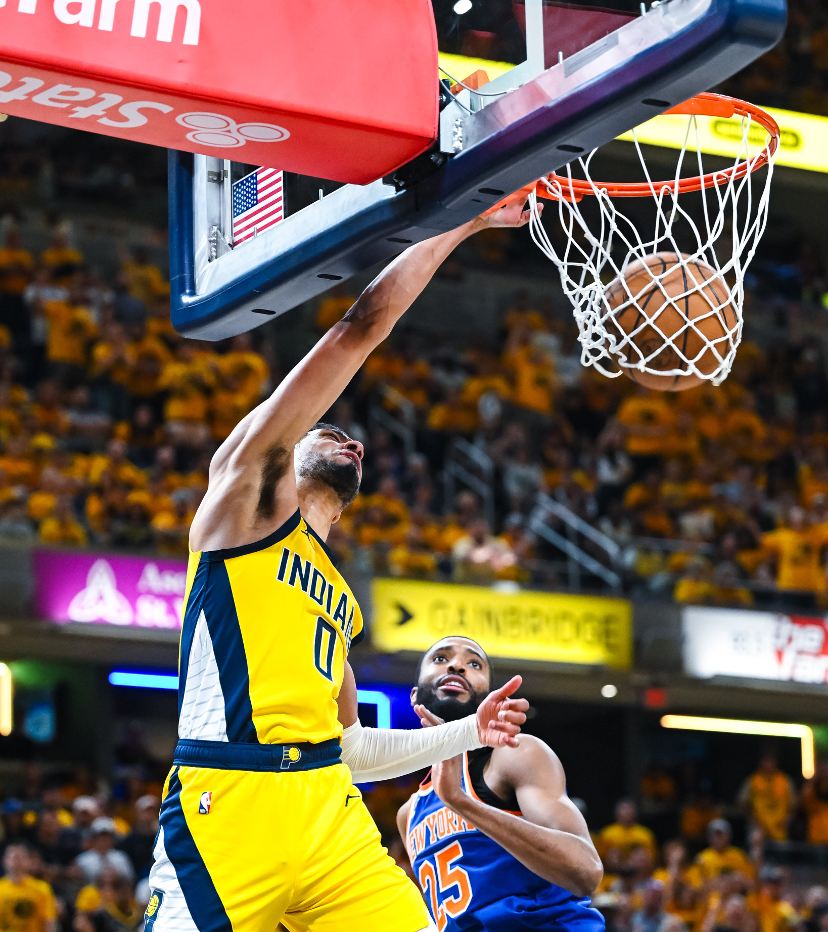 菲尼克斯太阳迎NBA常规赛关键赛,冲刺阶段战术微调,悬念犹存,更衣室氛围转暖的简单介绍 菲尼克斯太阳迎NBA常规赛关键赛,冲刺阶段战术微调,悬念犹存,更衣室氛围转暖的简单介绍