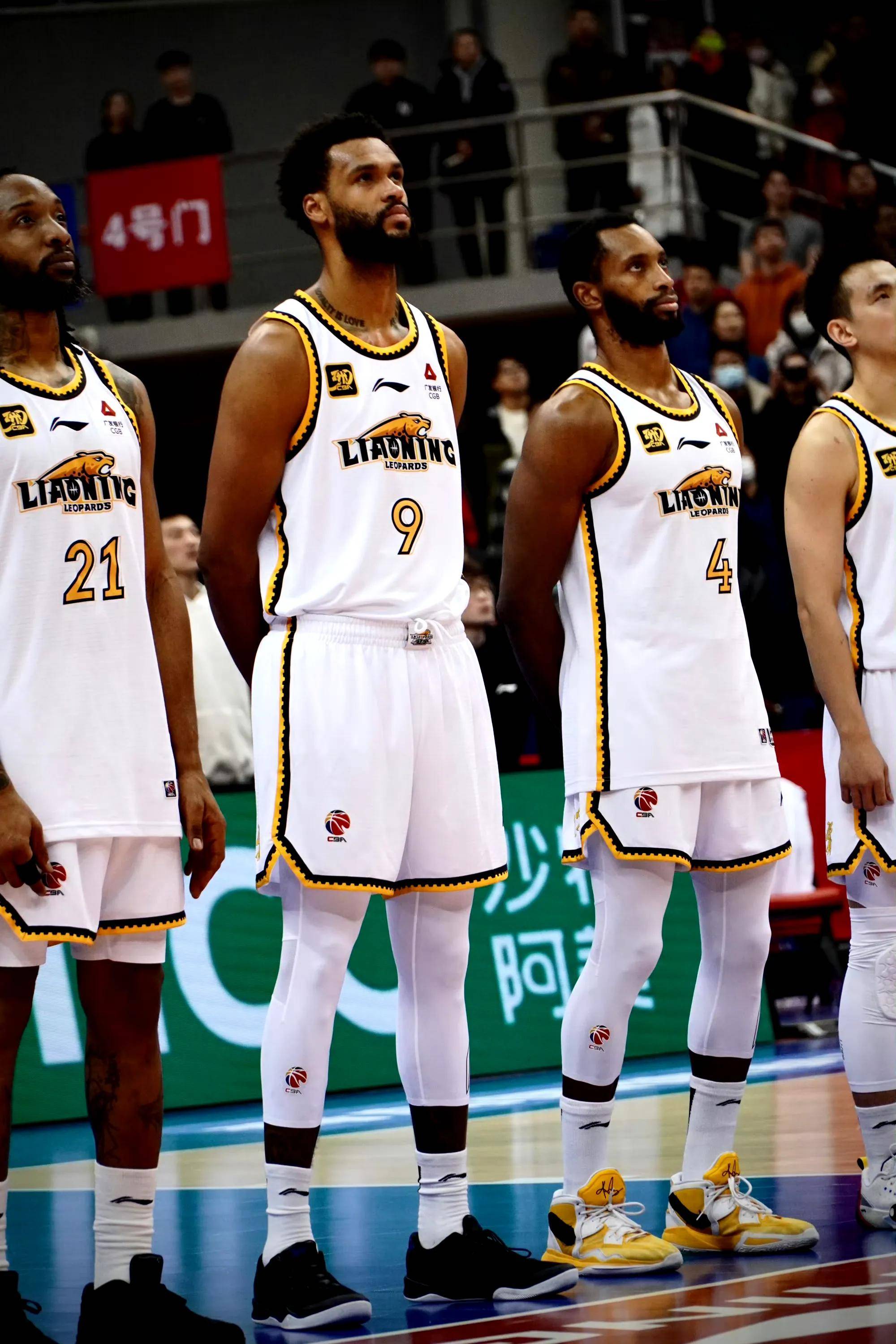 包含CBA季后赛倒计时；皇家社会今晚远射贴柱；细节引发关注；管理层满意；轮换策略成焦点的词条